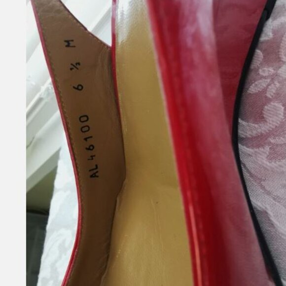 Fabulous "Lipstick Red" Stuart Weitzman wedge pump shoes 6.5 - Picture 6 of 11